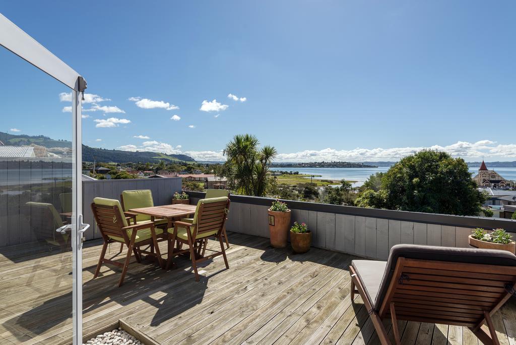 Lakeside City Apartments - Penthouse And Studio Rotorua Exterior photo