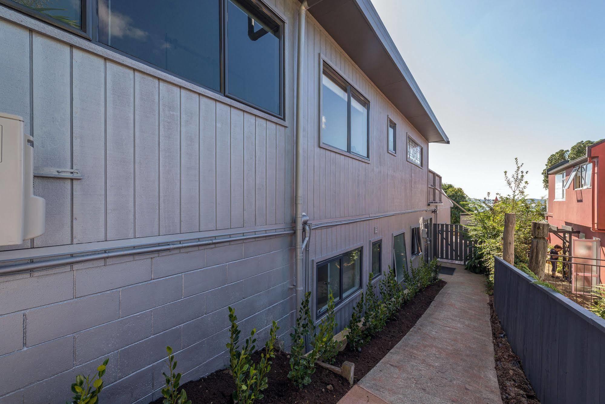 Lakeside City Apartments - Penthouse And Studio Rotorua Exterior photo