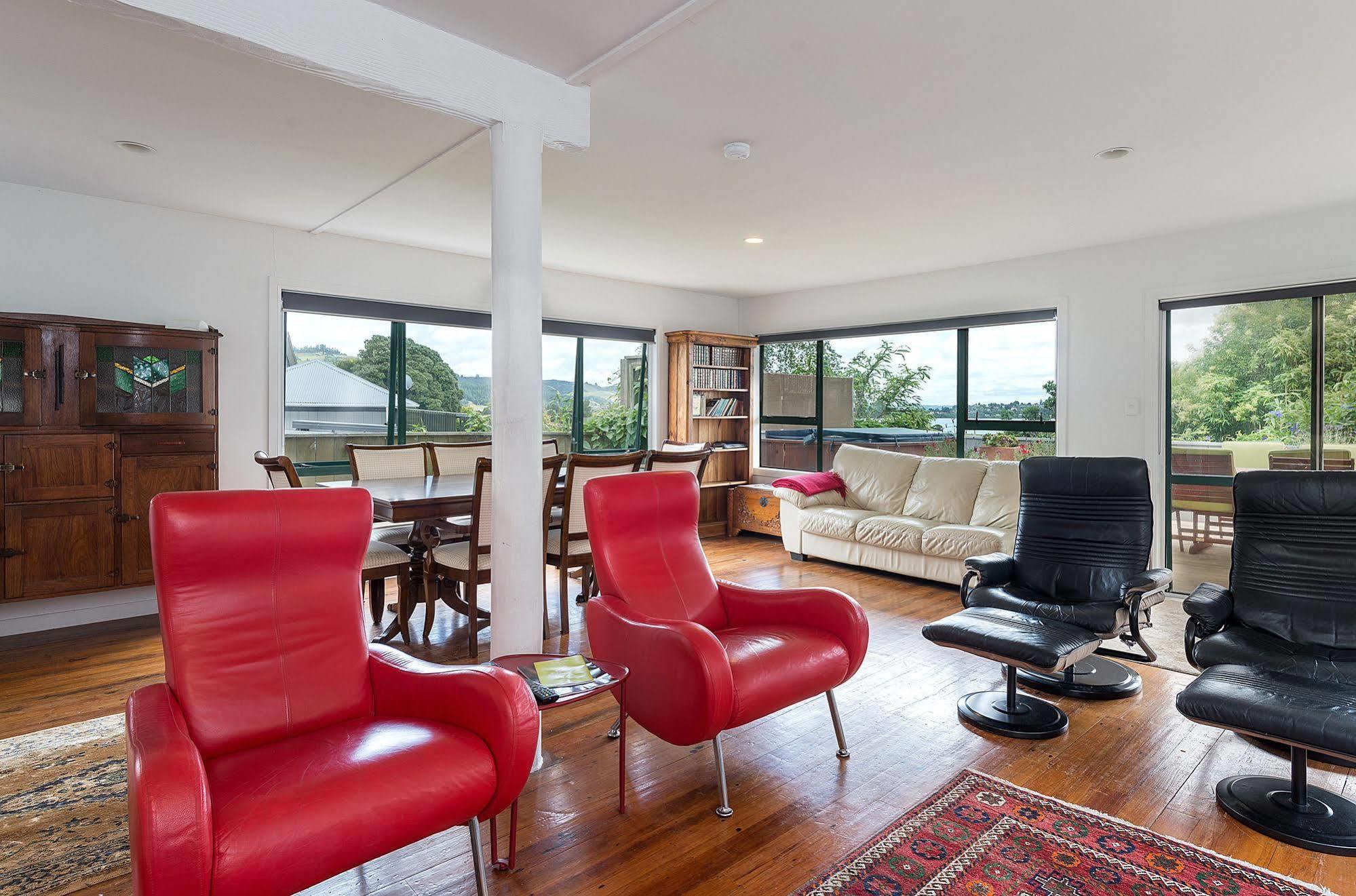 Lakeside City Apartments - Penthouse And Studio Rotorua Exterior photo