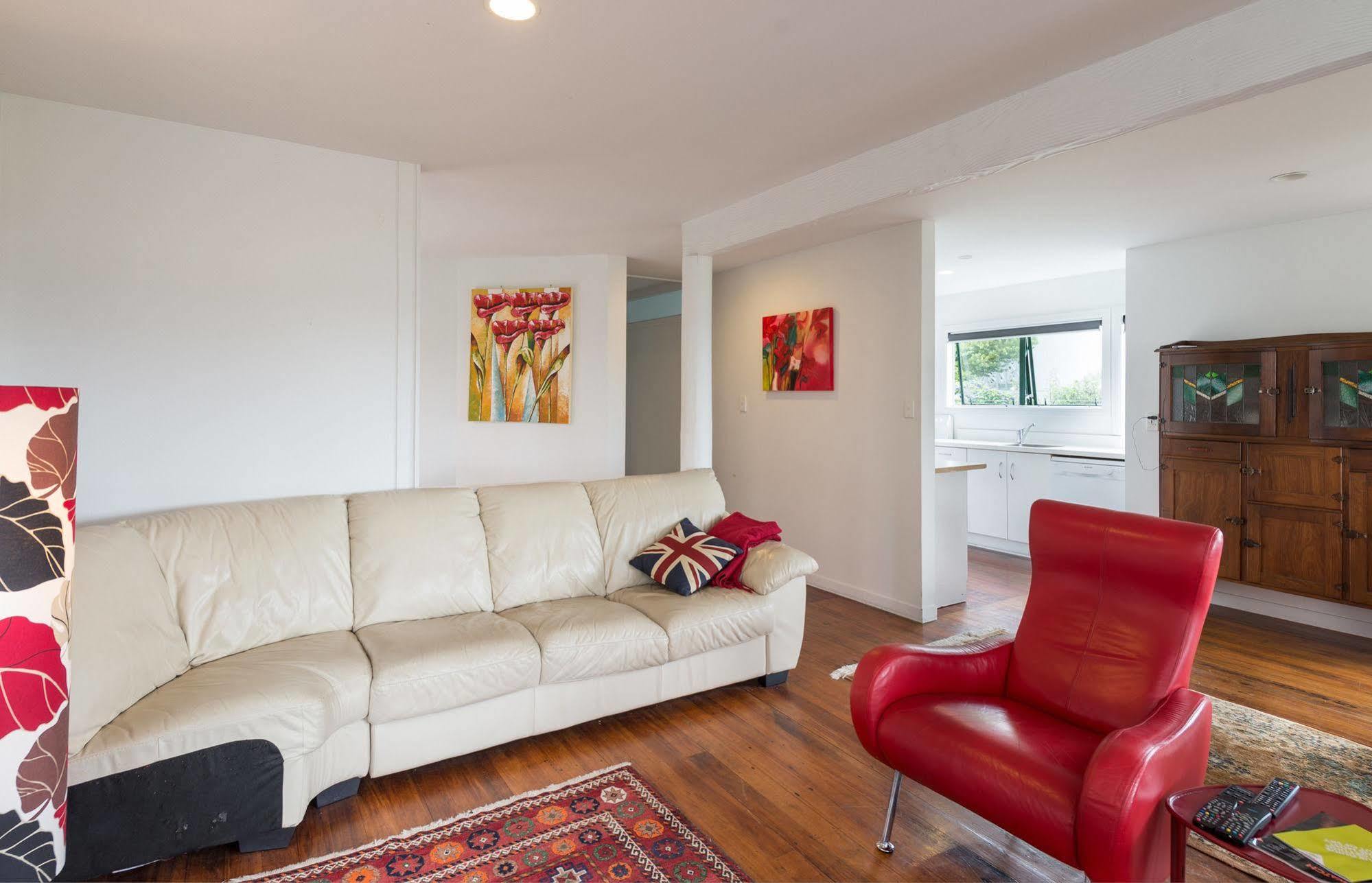 Lakeside City Apartments - Penthouse And Studio Rotorua Exterior photo