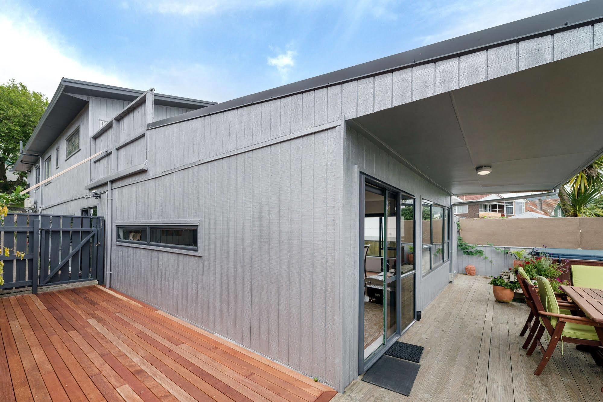 Lakeside City Apartments - Penthouse And Studio Rotorua Exterior photo